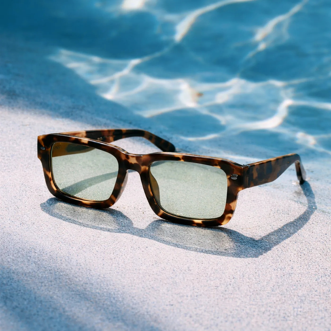 Jetsetter&nbsp;incarne une allure contemporaine et affirmée